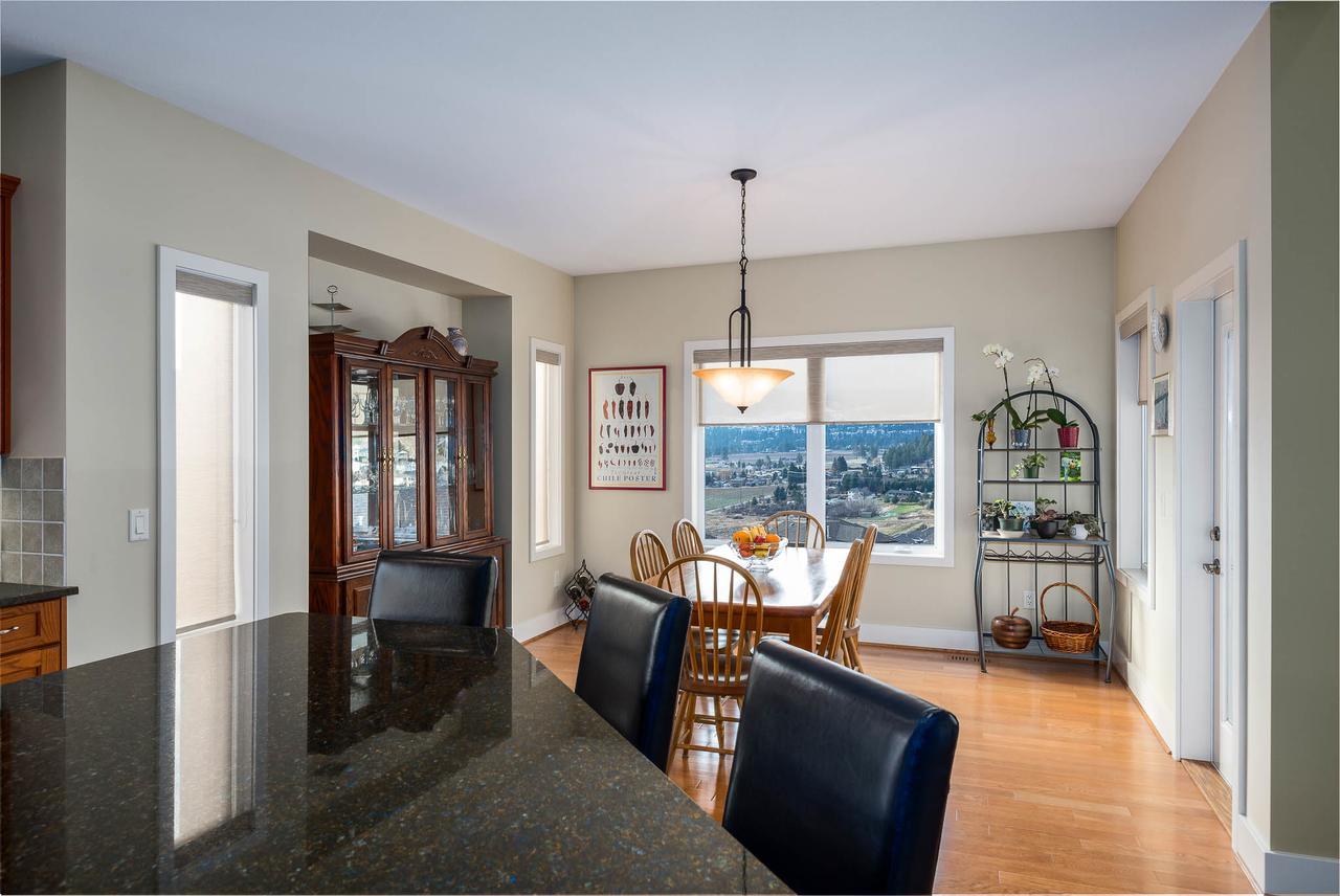 Adela'S Bed And Breakfast West Kelowna Exterior foto